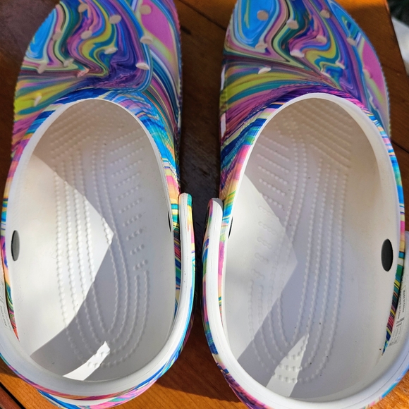 CROCS Multicolor Swirl Classic Clog - Pink, Blue, Yellow, Green, Purple - Picture 4 of 5